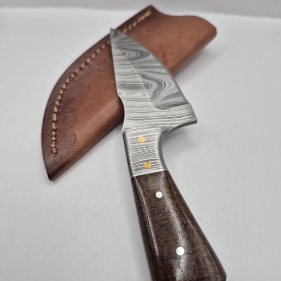 Handcrafted Damascus Steel Knife with Brown Handle - Picture 5 of 10